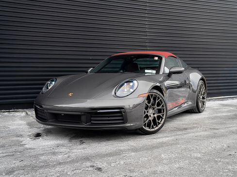 Certified 2022 Porsche 911 Targa 4 image 1