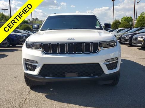 Certified 2025 Jeep Grand Cherokee Limited w/ Luxury Tech Group II RWD image 2