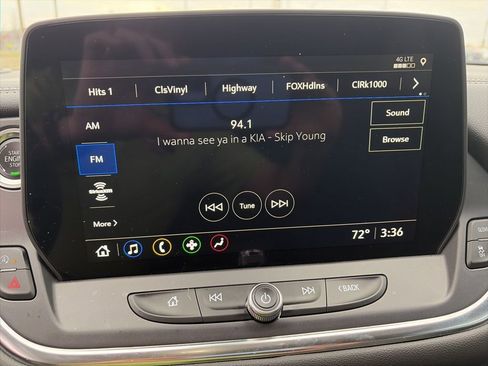 Used 2025 Chevrolet Blazer LT image 18