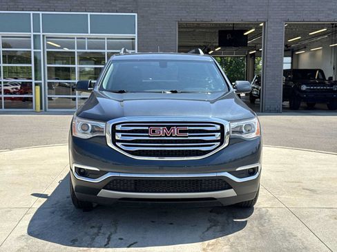 Used 2019 GMC Acadia SLE w/ LPO, Floor Liner Package FWD image 8