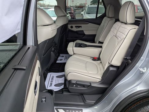 New 2026 Honda Pilot Elite image 12