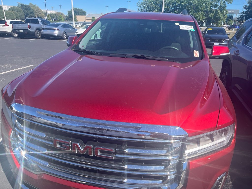Used 2023 GMC Acadia SLE w/ Driver Convenience Package FWD image 2