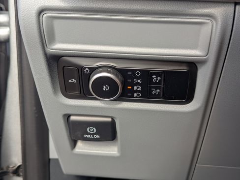 Used 2023 Ford F150 XLT image 29