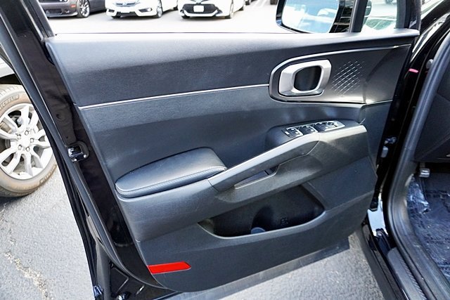 Used 2021 Kia Sorento S FWD image 36