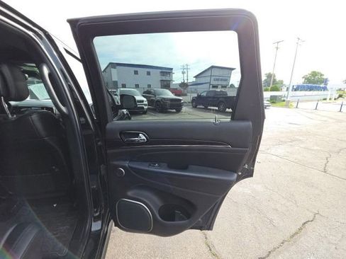 Used 2021 Jeep Grand Cherokee High Altitude AWD/4WD image 25