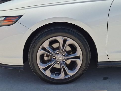 Used 2023 Honda Accord EX image 26