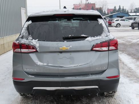 Used 2023 Chevrolet Equinox LT image 9