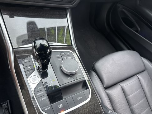 Used 2022 BMW 430i Convertible w/ Premium Package 2 RWD image 19