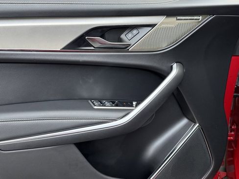 Used 2025 Jaguar F-PACE R-Dynamic S image 10