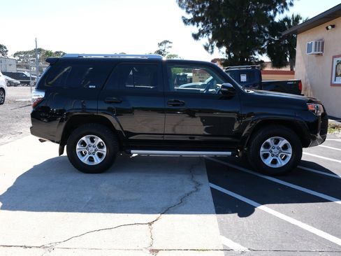 Used 2016 Toyota 4Runner SR5 Premium AWD/4WD image 7