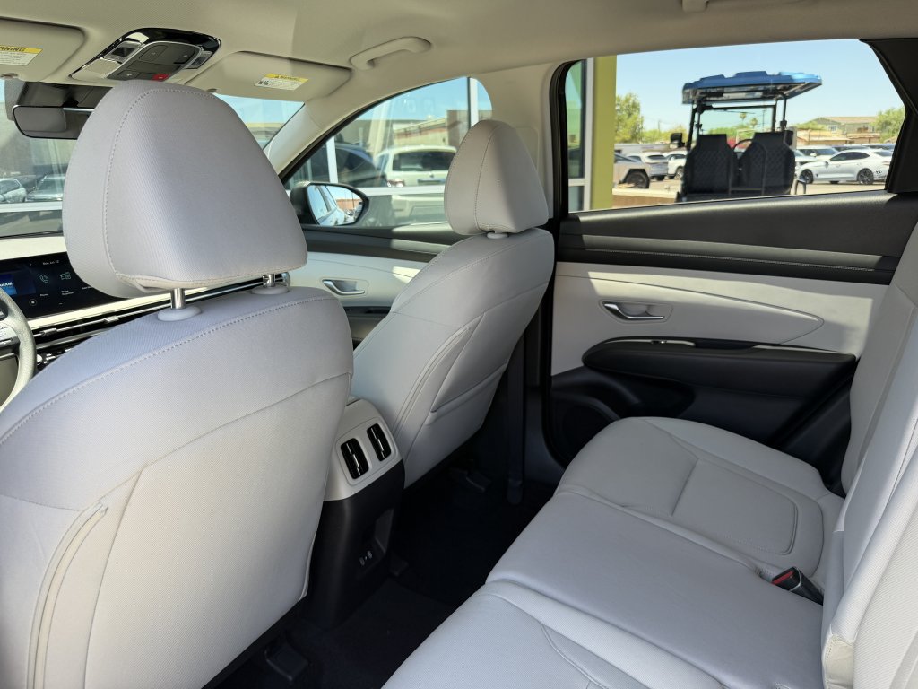 Used 2026 Hyundai Tucson SEL Plus FWD image 32
