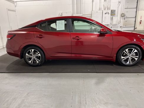 Used 2020 Nissan Sentra SV FWD image 11
