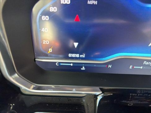 Used 2022 Chevrolet Silverado 1500 LT image 4