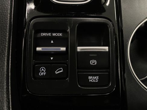 Used 2023 Honda Pilot Touring image 30