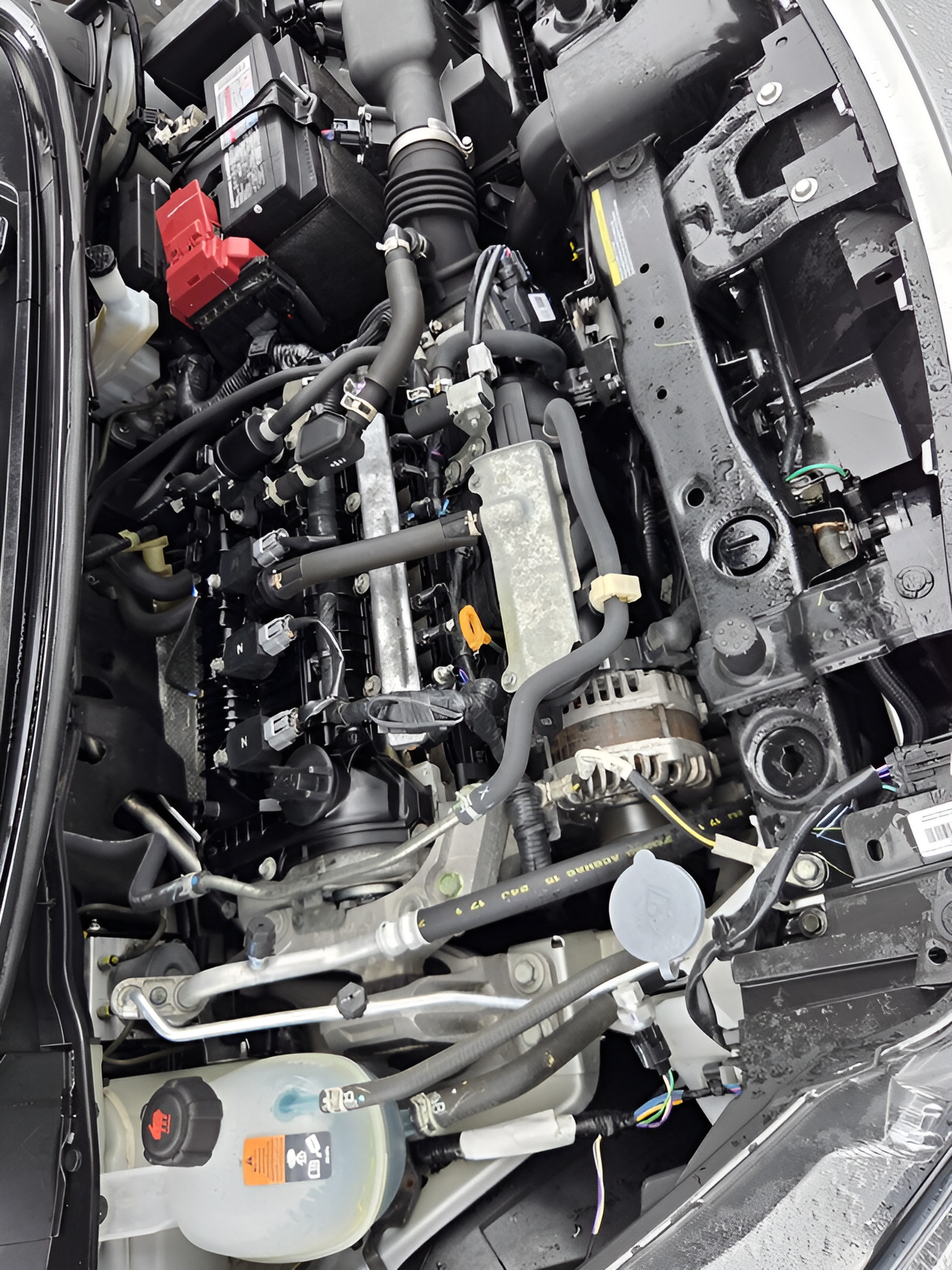 Used 2025 Nissan Versa SV FWD image 17