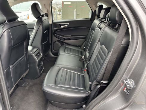 Used 2024 Ford Edge SEL AWD/4WD image 13