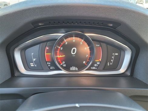 Used 2016 Volvo S60 T5 image 22