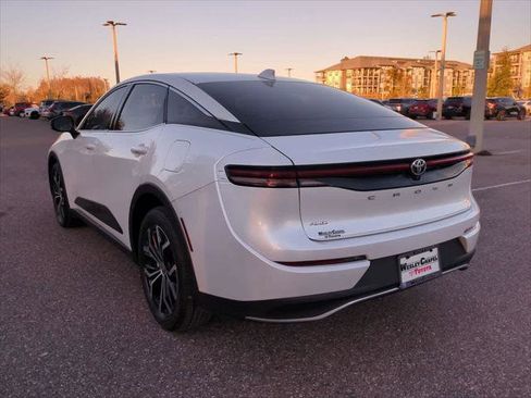 Certified 2023 Toyota Crown XLE image 4