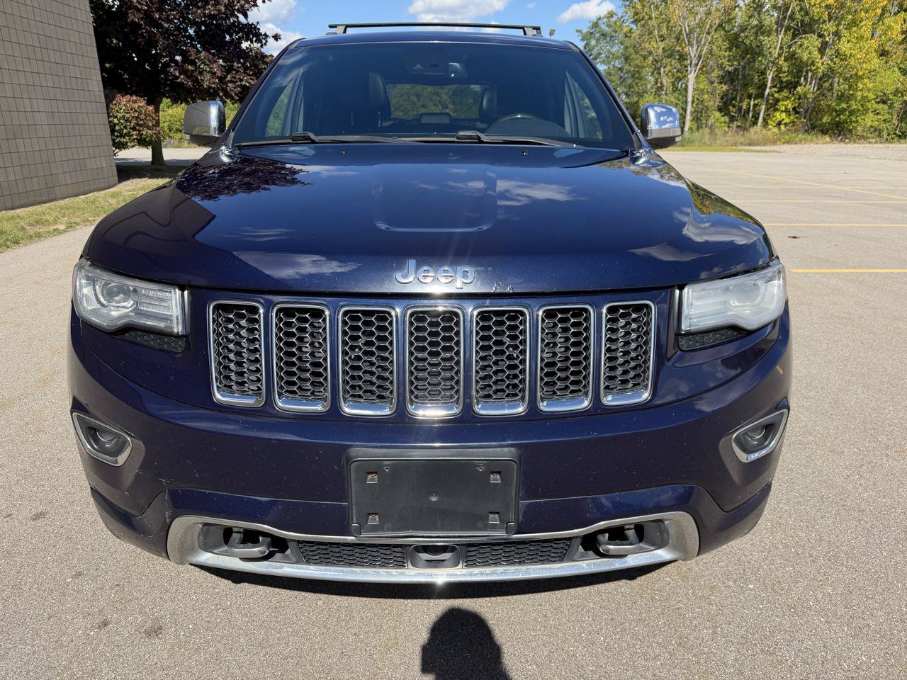 Used 2014 Jeep Grand Cherokee Overland w/ Advanced Technology Group AWD/4WD image 2