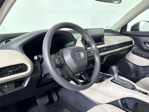 Used 2025 Honda HR-V LX image 4