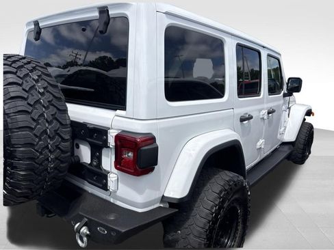 Used 2020 Jeep Wrangler Unlimited Sahara AWD/4WD image 13