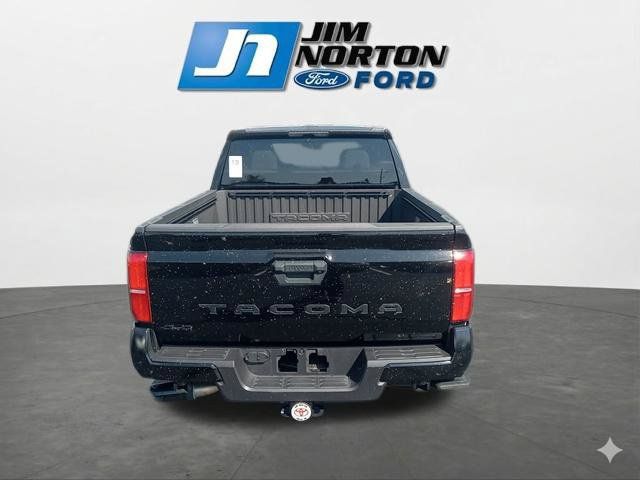 Used 2025 Toyota Tacoma SR5 AWD/4WD image 8