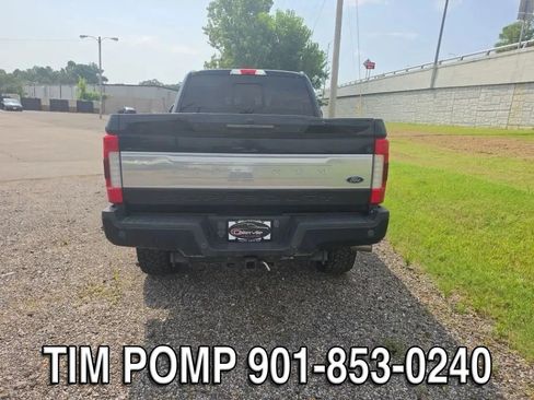 Used 2017 Ford F250 Platinum w/ Platinum Ultimate Package AWD/4WD image 11