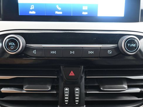 Used 2020 Ford Escape SE FWD image 17