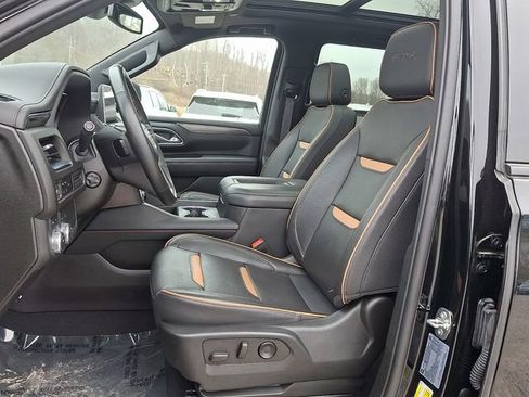 Used 2023 GMC Yukon AT4 AWD/4WD image 2