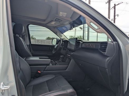 Used 2022 Toyota Tundra TRD Pro AWD/4WD image 15