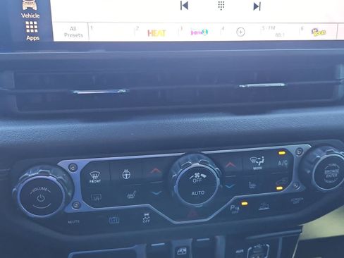 Used 2024 Jeep Wrangler Unlimited Rubicon 4xe w/ Technology Group image 17