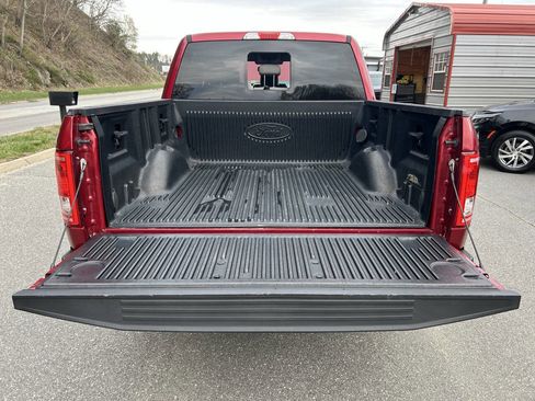 Used 2017 Ford F150 XLT w/ Equipment Group 302A Luxury AWD/4WD image 12