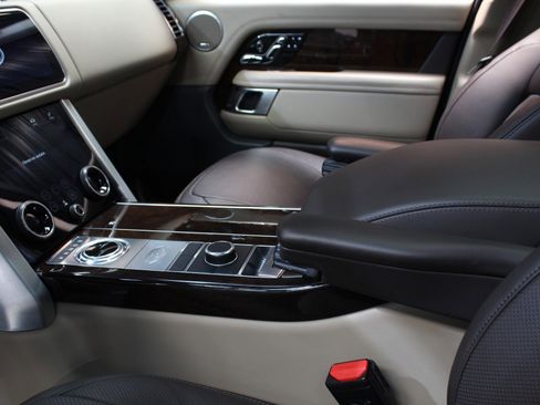 Used 2021 Land Rover Range Rover Westminster Edition image 33