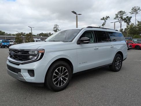 Used 2025 Ford Expedition Max Platinum AWD/4WD image 7