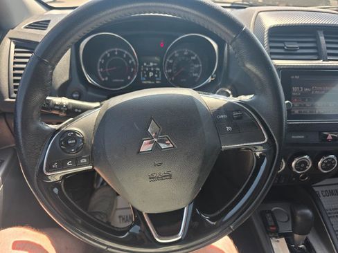 Used 2019 Mitsubishi Outlander Sport SE image 14