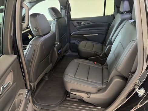 New 2026 Chevrolet Traverse LT w/ Driver Confidence Package FWD image 13