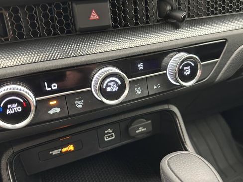 Used 2025 Honda CR-V LX image 20