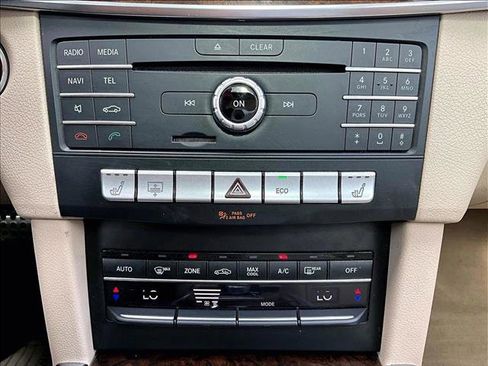 Certified 2016 Mercedes-Benz E 350 Sedan image 24