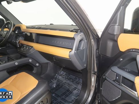 Used 2024 Land Rover Defender 110 X-Dynamic SE image 43