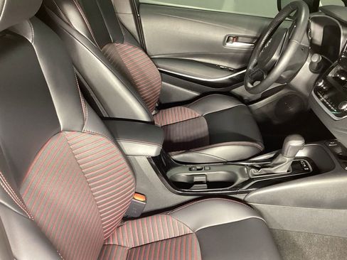 Used 2024 Toyota Corolla XSE FWD image 4