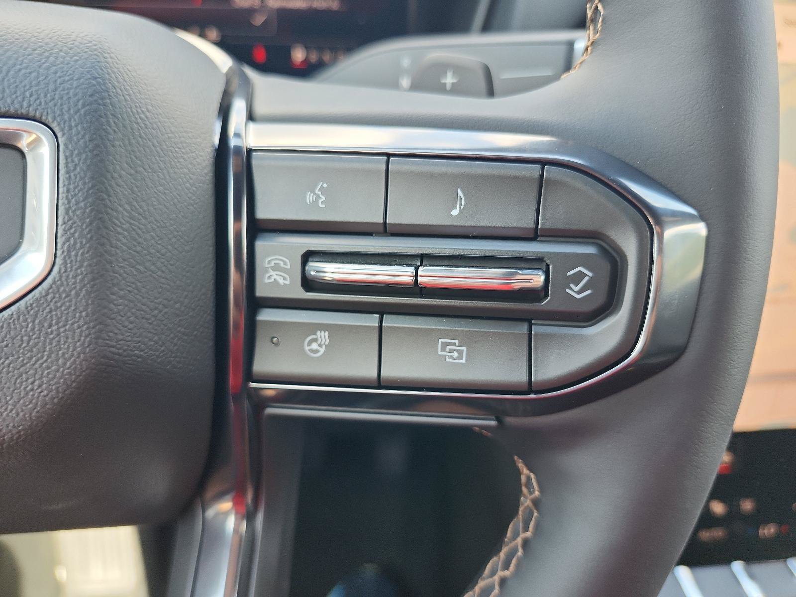 New 2027 GMC Terrain AT4 w/ Convenience Package III AWD/4WD image 21