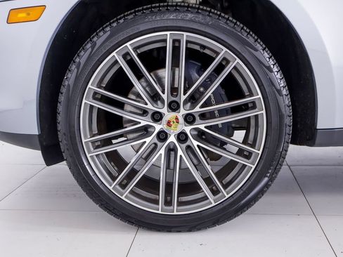 Certified 2026 Porsche Macan AWD/4WD image 21