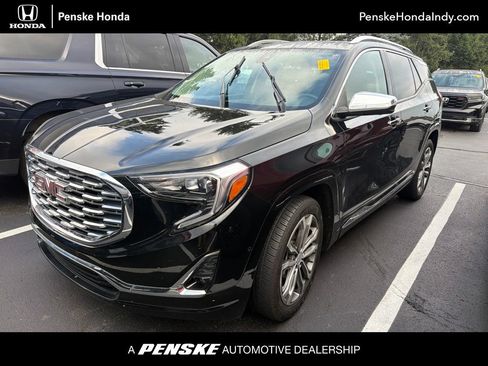 Used 2020 GMC Terrain Denali w/ Denali Premium Package FWD image 1