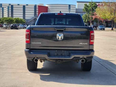 Used 2019 RAM 1500 Laramie AWD/4WD image 6