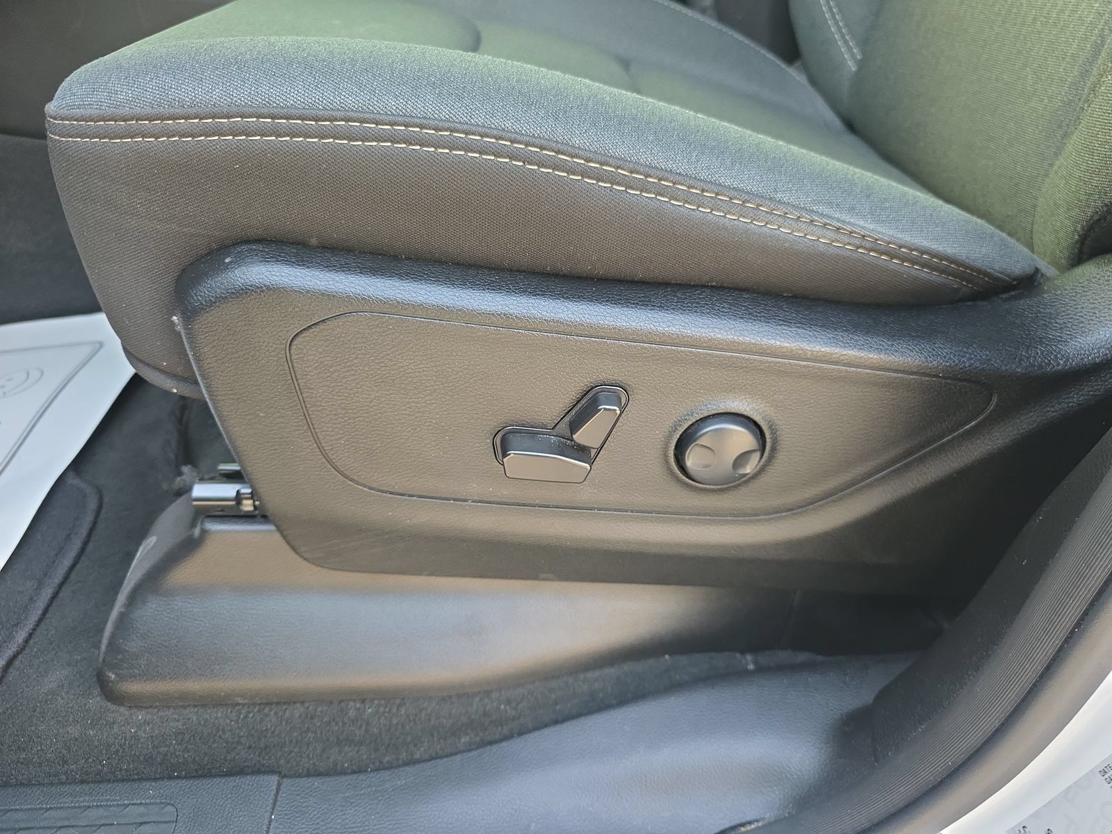 Used 2022 RAM 1500 Big Horn AWD/4WD image 15