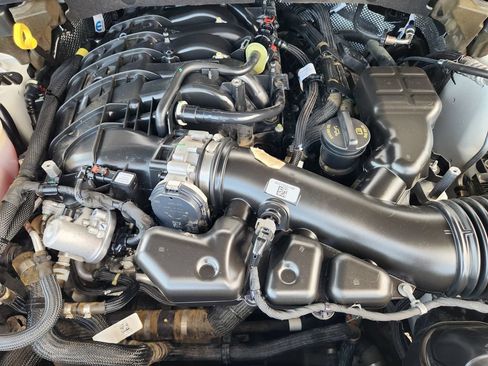 Used 2021 Jeep Grand Cherokee L Laredo RWD image 31