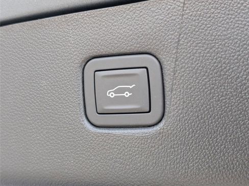 New 2026 Chevrolet Blazer LT w/ Convenience Package image 9