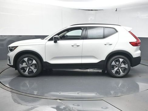 New 2026 Volvo XC40 B5 Plus w/ Protection Package Premier image 5