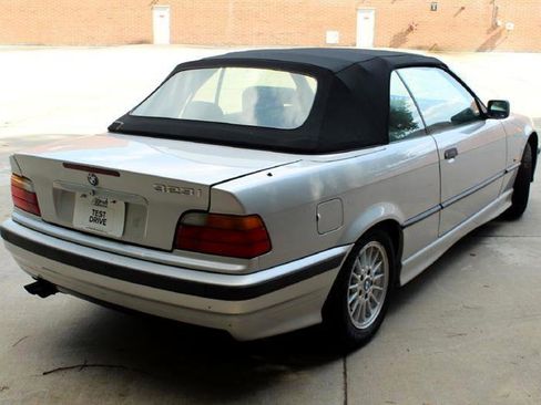 Used 1999 BMW 323i Convertible image 6