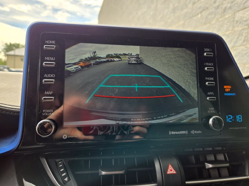Used 2019 Toyota C-HR XLE FWD image 24